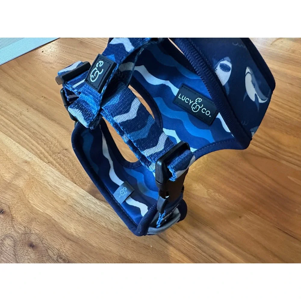 Lucy & Co. Reversible Dog‎ Harness Shark & Waves Print Blue Neoprene Size S**